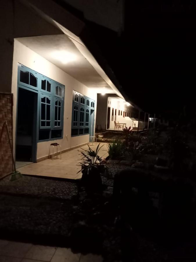 The Village Rua Beach Homestay 외부 사진