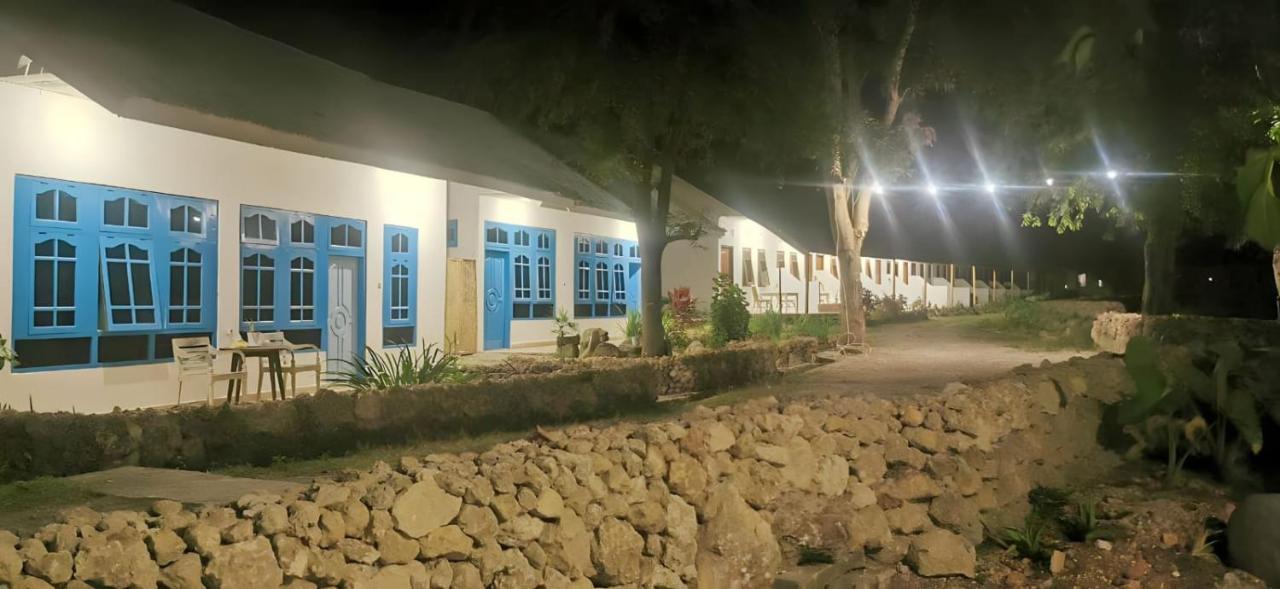 The Village Rua Beach Homestay 외부 사진